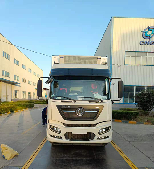 合鑫车载制冷机组hx1100装车40个方带备电 - 河南翔晟达科技有限公司